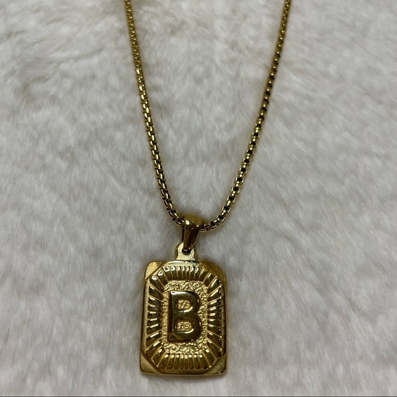 A, B Initial Necklace_Square Shape - Picture 6 of 8